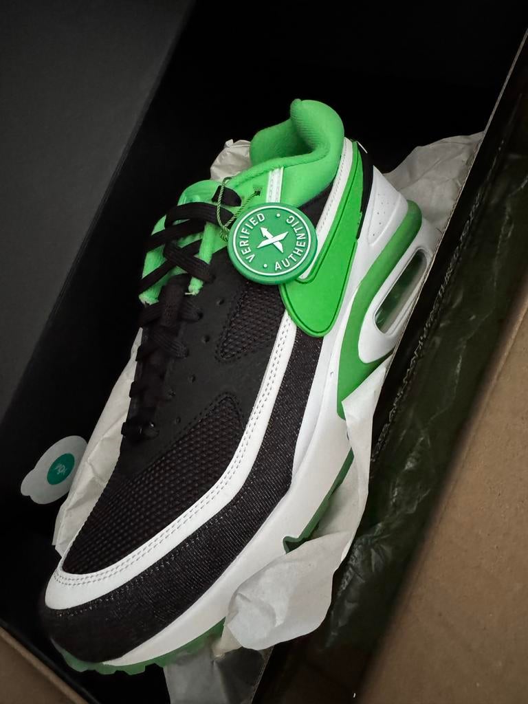 Nike Air Max BW QS Rotterdam maat 42,5 9 - Nieuw in doos, Ophalen, Nieuw, Zwart, Sneakers of Gympen