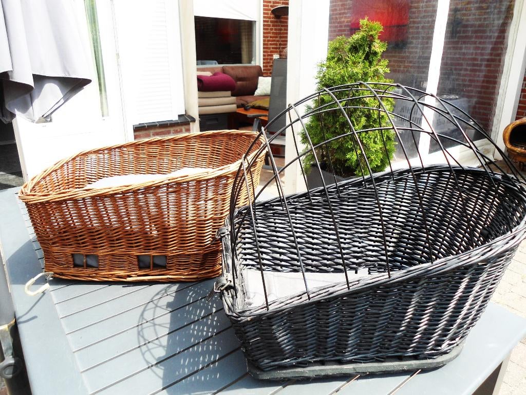 Rieten honden fietsmandjes, met of zonder kooi, Dieren en Toebehoren, Ophalen, Zo goed als nieuw, Riet