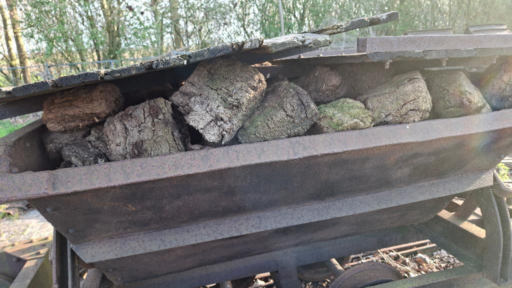 Turf, Turfbrokken, Ophalen