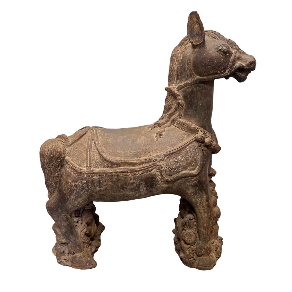 Oud terracotta tempelpaard uit India, Ophalen