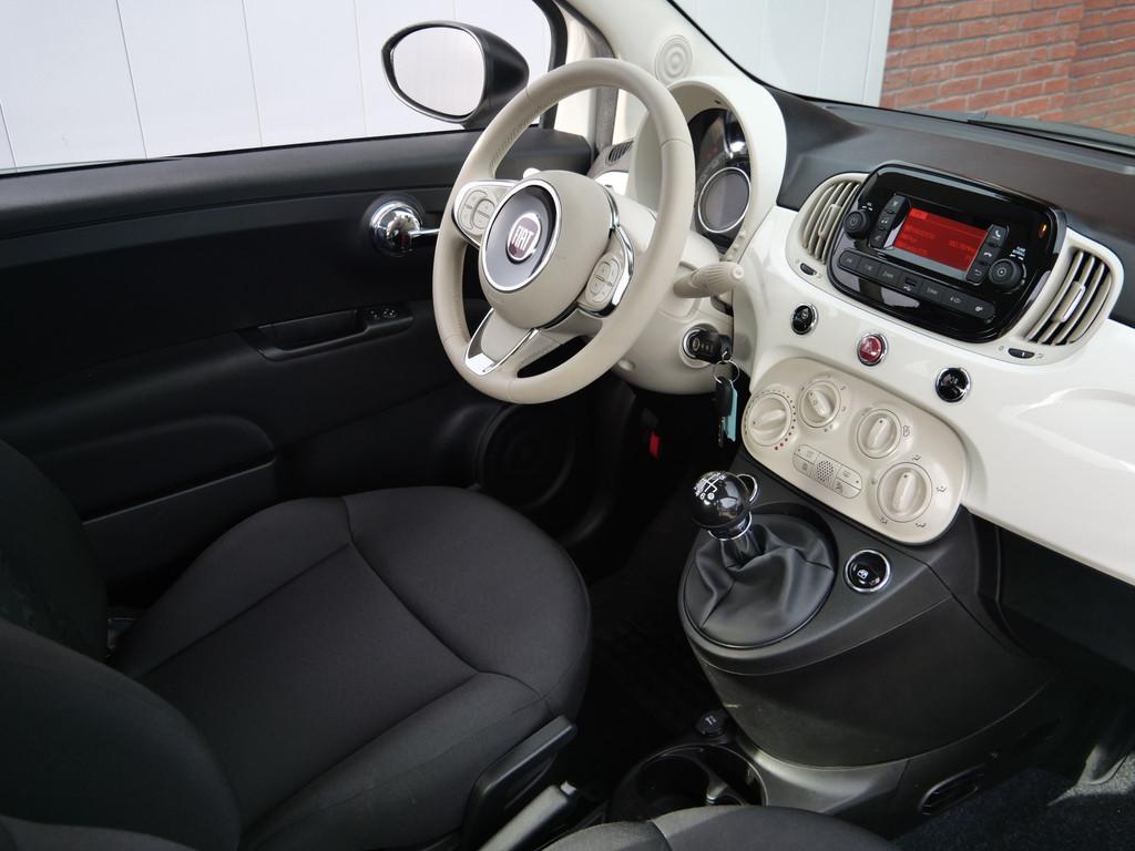 Fiat 500 1.0 Mild 70pk Hybrid Urban Blue-tooth / Airco / DAB, Auto's, Voorwielaandrijving, Stof, 4 stoelen, Wit