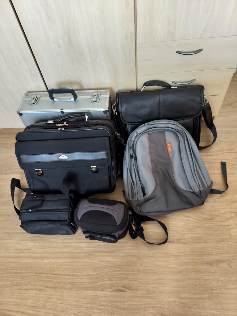 Laptoptas aktetas gereedschapskoffer rugzak Samsonite, Ophalen, 17 inch of meer, Zo goed als nieuw, Aktetas