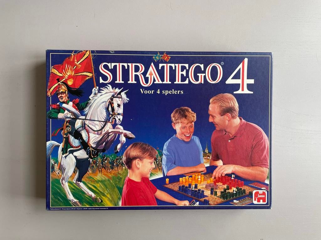 Stratego 4, Hobby en Vrije tijd, Gezelschapsspellen | Bordspellen, Drie of vier spelers, Ophalen of Verzenden, Zo goed als nieuw