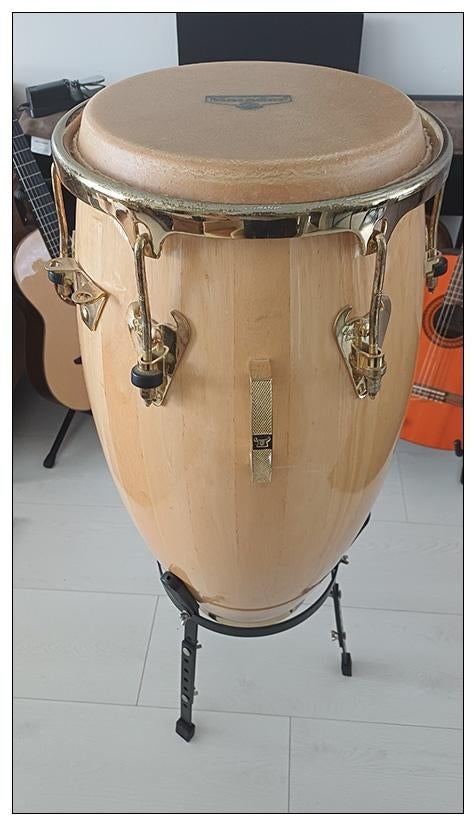 Latin Percussion Matador 11-3/4′′ Conga, Muziek en Instrumenten, Percussie, Ophalen, Zo goed als nieuw, Overige soorten