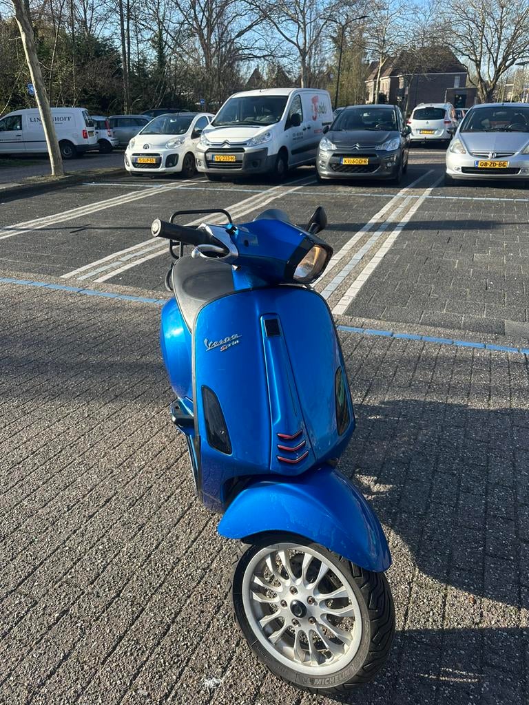 Vespa sprint 2015, Fietsen en Brommers, Scooters | Vespa, Ophalen, Gebruikt, Benzine