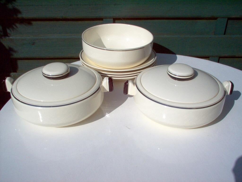 Petrus Regout dekschalen, schaal & soep borden model Limburg, Verzenden