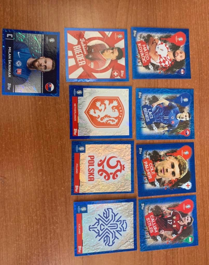 Topps Euro 2024 blauwe parallel stickers zeldzaam, Hobby en Vrije tijd, Stickers en Plaatjes, Ophalen of Verzenden, Zo goed als nieuw