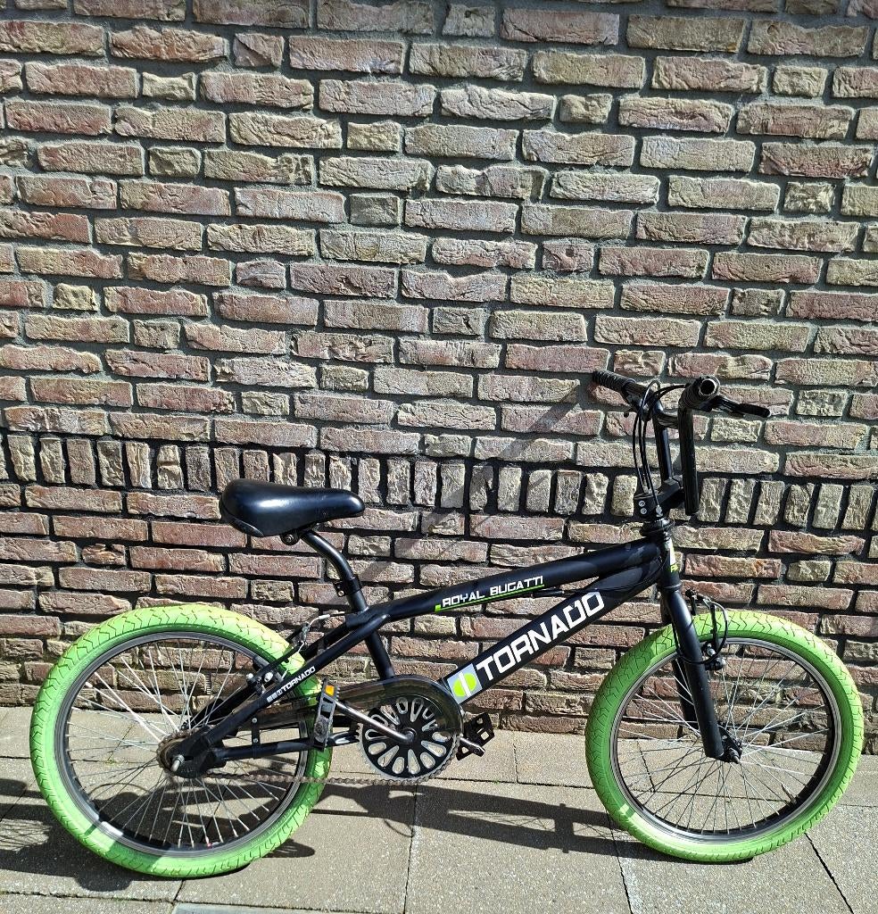 BMX Royal Bugatti Tornado, Ophalen, Staal, Stuur 360° draaibaar, Tornado Royal Bugatti