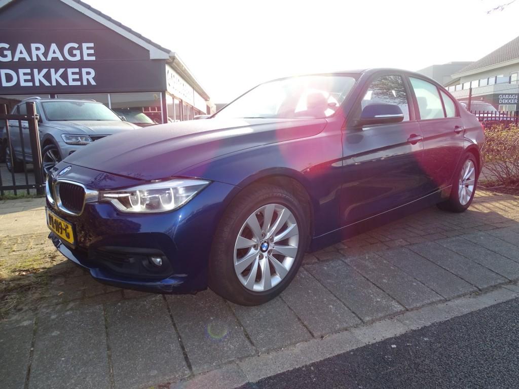 Bmw 3-SERIE 318I EXECUTIVE-Automaat-Navi-Media-Pdc-Blth-Crui, Automaat, Gebruikt, Euro 6, Met garantie (alle)