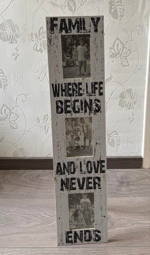 Houten fotolijst 'Family Where Life Begins', Minder dan 50 cm, Gebruikt, Ophalen of Verzenden, 75 cm of meer