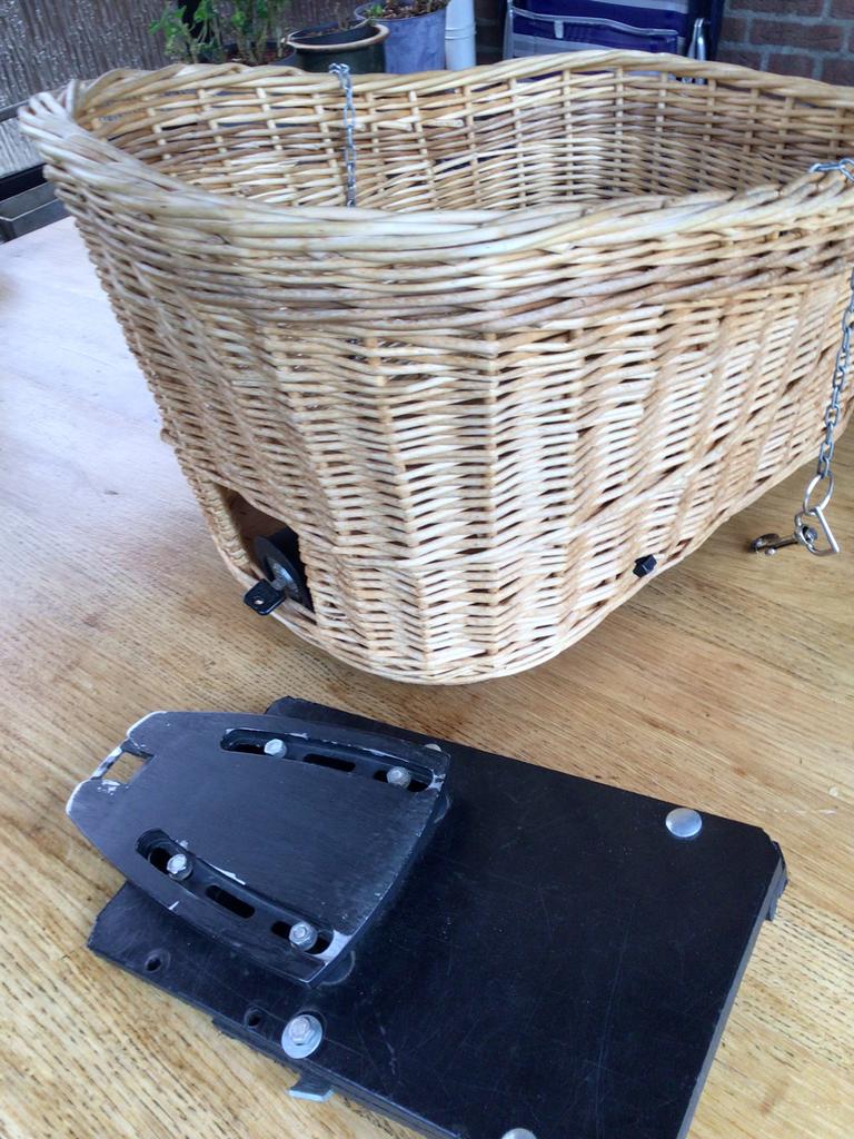 Honden mand, Dieren en Toebehoren, Hondenmanden, Ophalen of Verzenden, Gebruikt, Riet