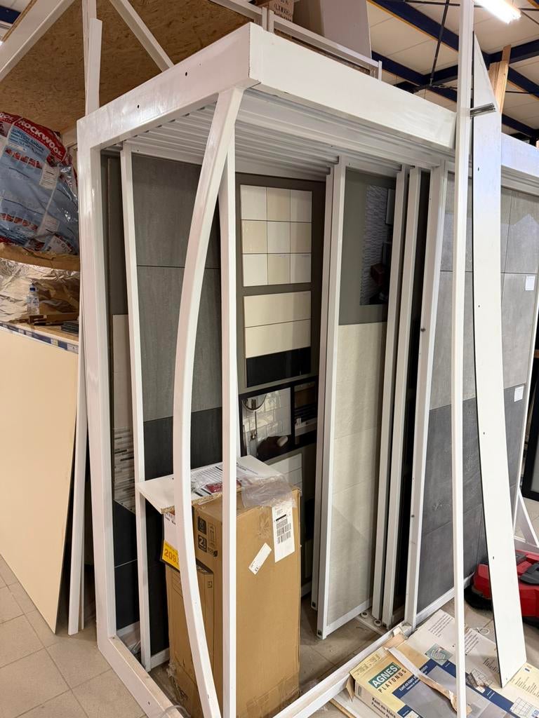 Tegel presentatie, 75 tot 150 cm, Kunststof, Raamkozijn, Ophalen of Verzenden