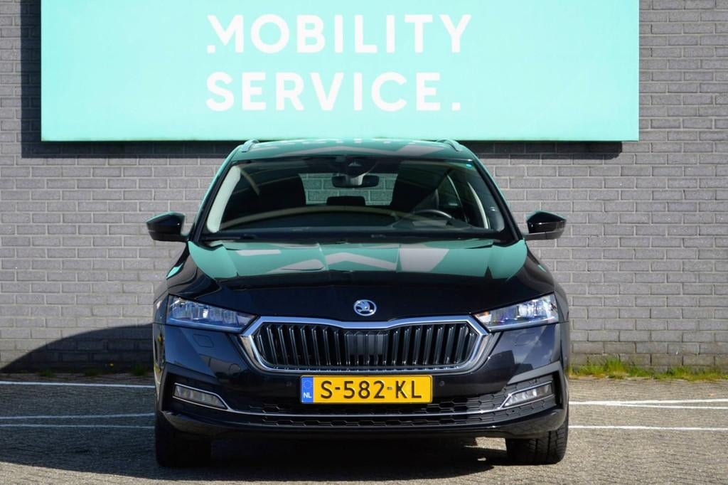 Skoda Octavia Combi 1.5 e-TSI Business Edition Plus Trekhaak, Adaptive Cruise Control, Euro 6, 4 cilinders, 150 pk