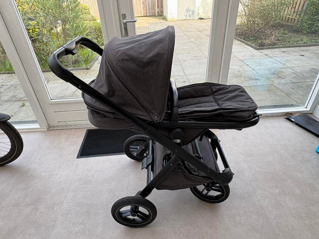 Dubatti kinderwagen zwart/grijs, compleet, Kinderen en Baby's, Kinderwagens en Combinaties, Ophalen, Kinderwagen, Overige merken