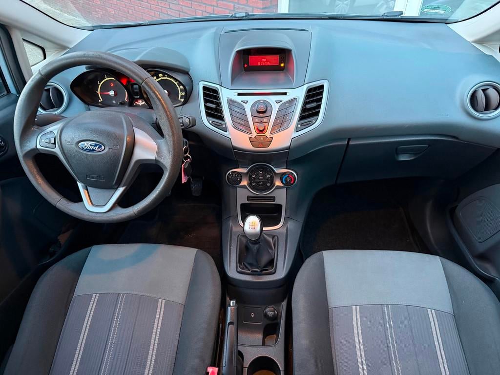 Ford Fiesta 1.25 / 5DRS / Airco / LM, Auto's, Voorwielaandrijving, Euro 5, Stof, Met garantie (alle)