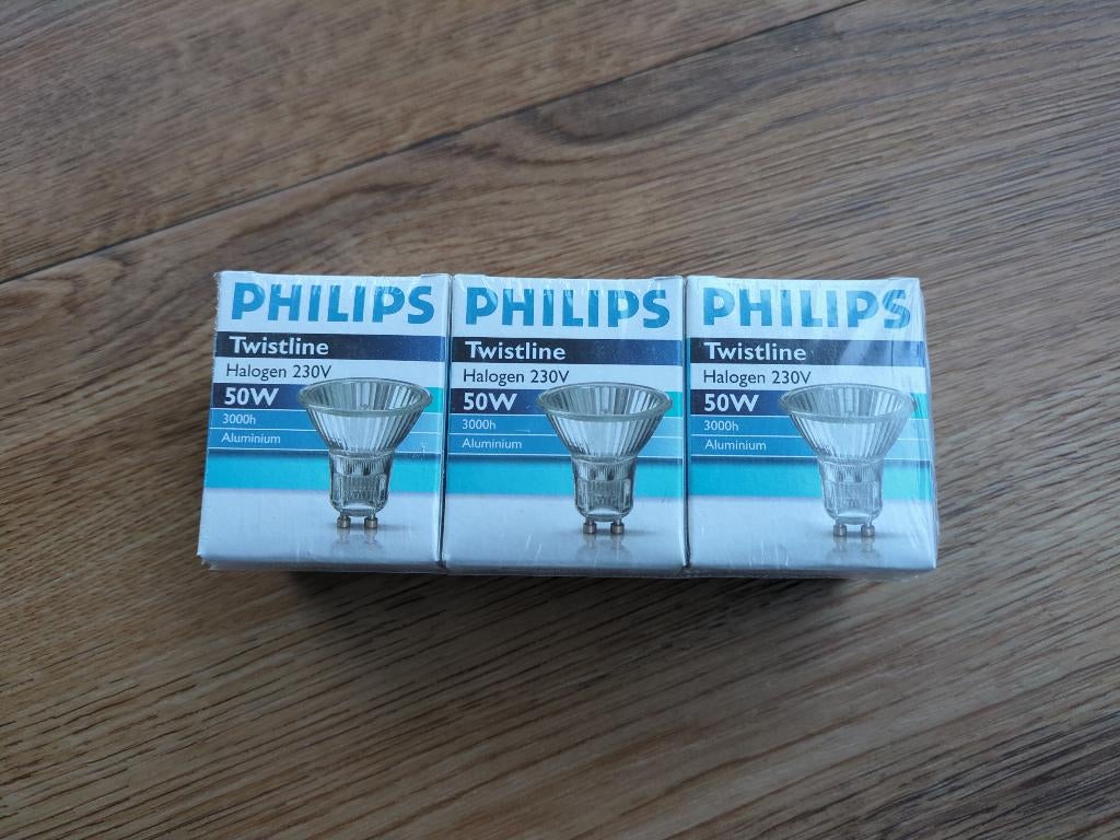 Philips 50W halogeen lamp - 3 stuks - NIEUW nog ingeseald, 30 tot 60 watt, Halogeen (gloei)lamp, Nieuw, Bipin of Steekvoet