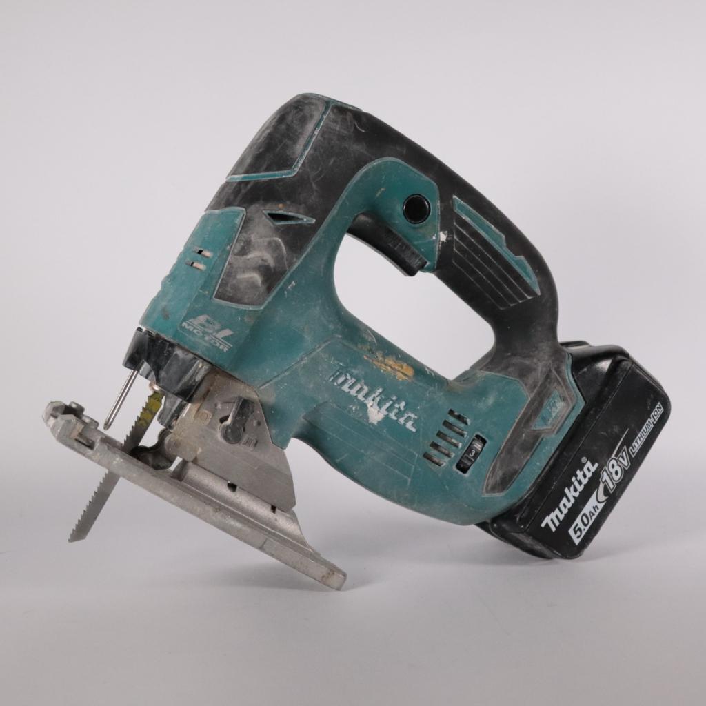 Makita DJV182 Decoupeerzaag + Accu En Lader - Nette Staat, Makita, Gebruikt, Support@makita.com, Makita Corporation, 3-11-8, Sumiyoshi-cho, 
Anjo, Aichi 446-8502
Japan