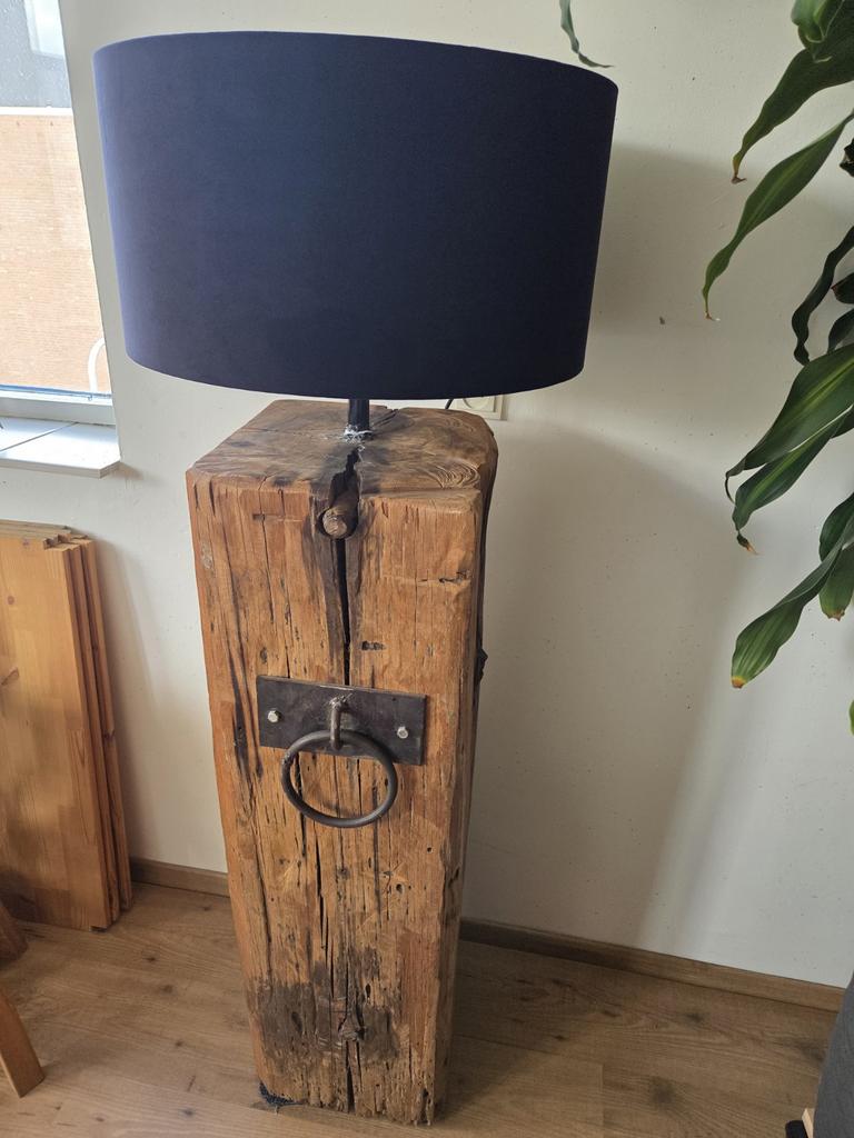 Meerpaal lamp met zwarte kap, Huis en Inrichting, Ophalen, Zo goed als nieuw, Stof, 100 tot 150 cm
