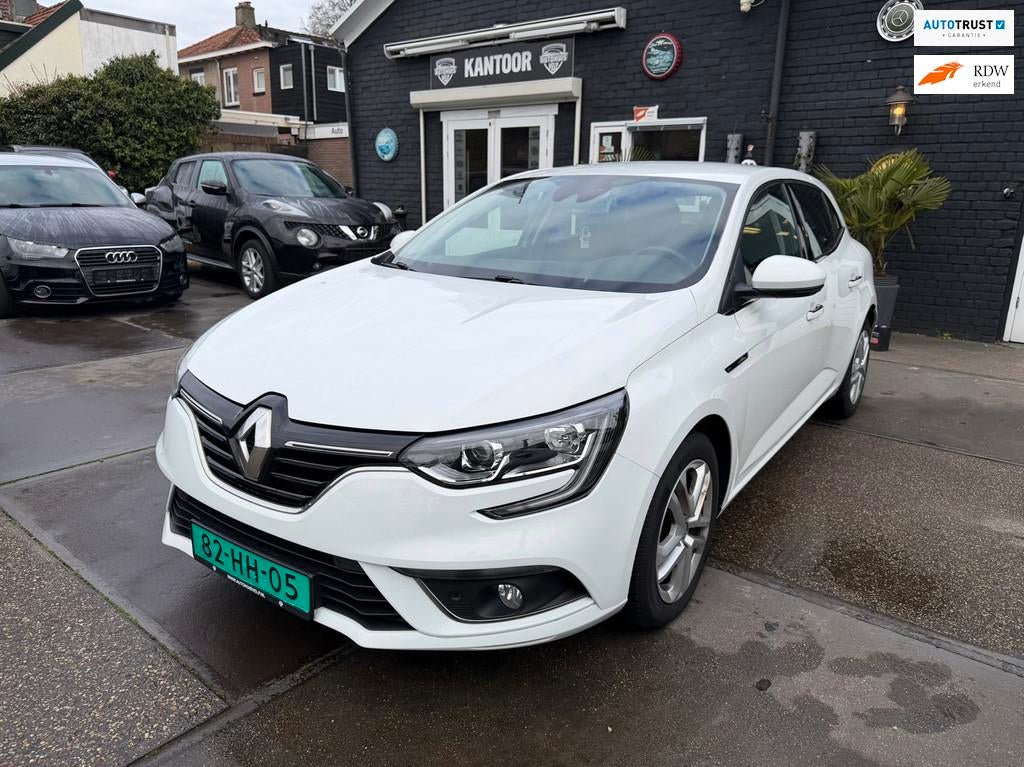 Renault Mégane 1.2 TCe Limited, Voorwielaandrijving, 101 pk, Gebruikt, 4 cilinders