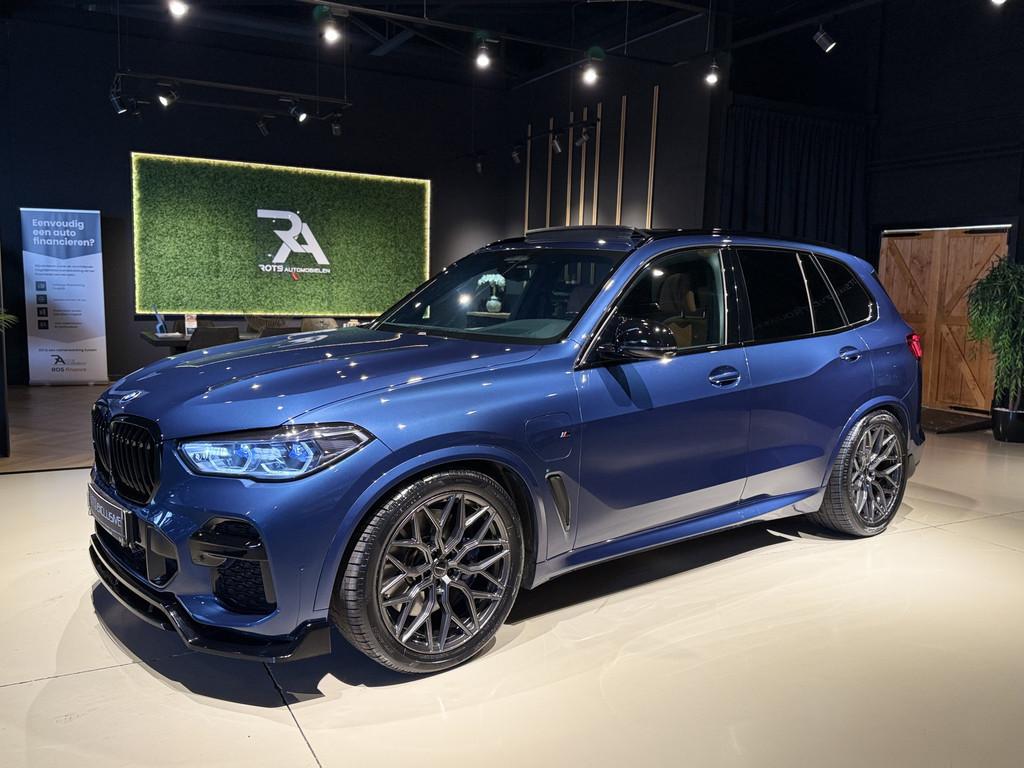 BMW X5 xDrive45e M-Pakket Panodak|LASER|3DCamera|Headup Blau, Auto's, BMW, Bedrijf, Te koop, X5, 4x4, ABS, Achteruitrijcamera