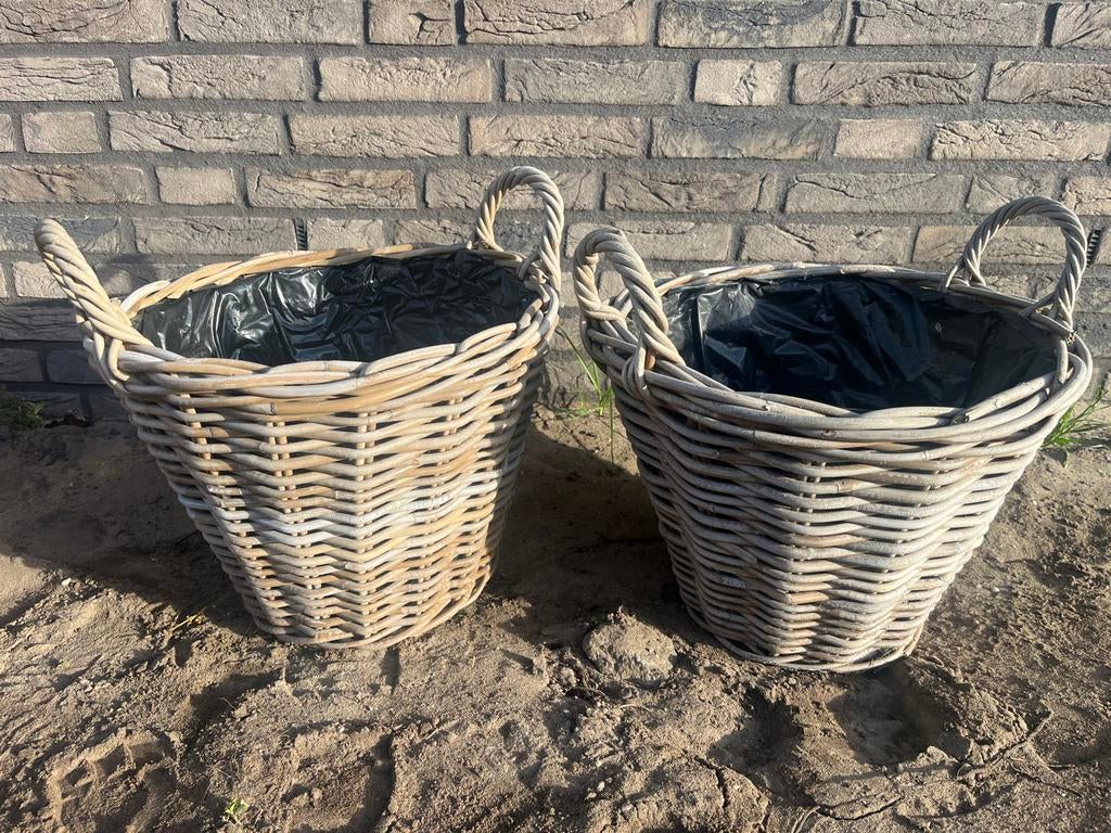 Set van 2 rieten bloempotten met handvatten, Tuin en Terras, Overige materialen, Gebruikt, Minder dan 60 cm, Rond