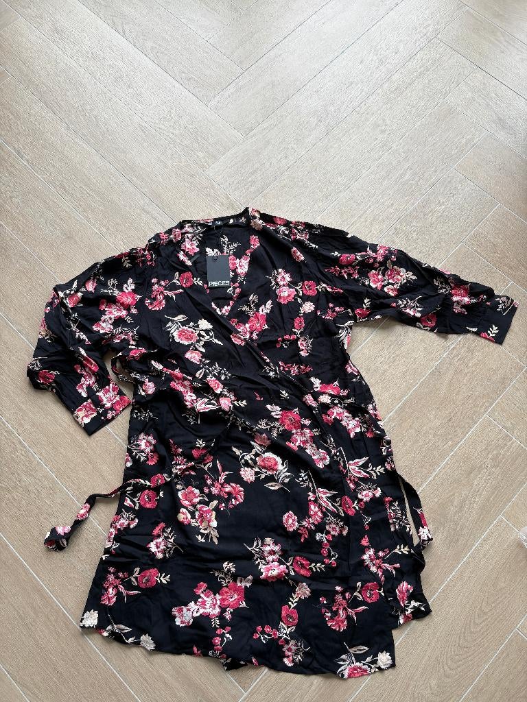 Nieuw: jurk van Pieces, maat 52, Kleding | Dames, Grote Maten, Nieuw, Ophalen of Verzenden, Pieces, Jurk