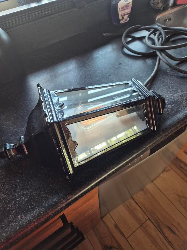 Tk zgan buiten lamp voor aan muur of schutting kleur zwart, Minder dan 50 watt, Wandlamp, Ophalen of Verzenden, Netvoeding