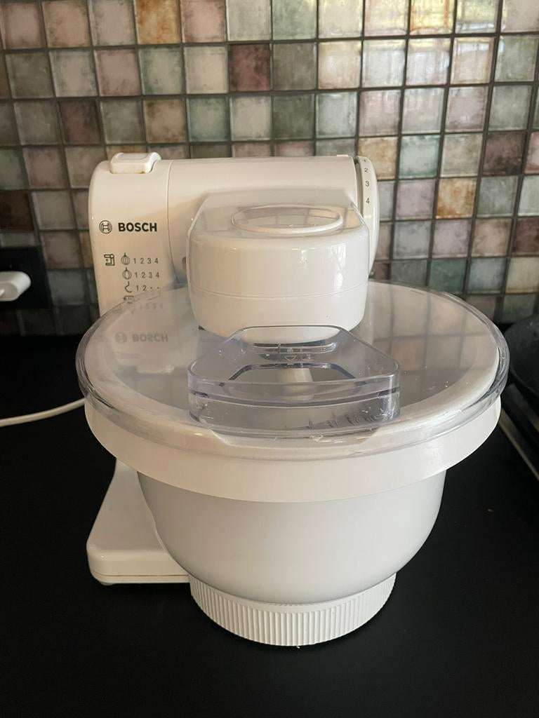 Bosch MUM 4405 keukenmachine, 4 liter of meer, Ophalen of Verzenden, Gebruikt, 3 snelheden of meer