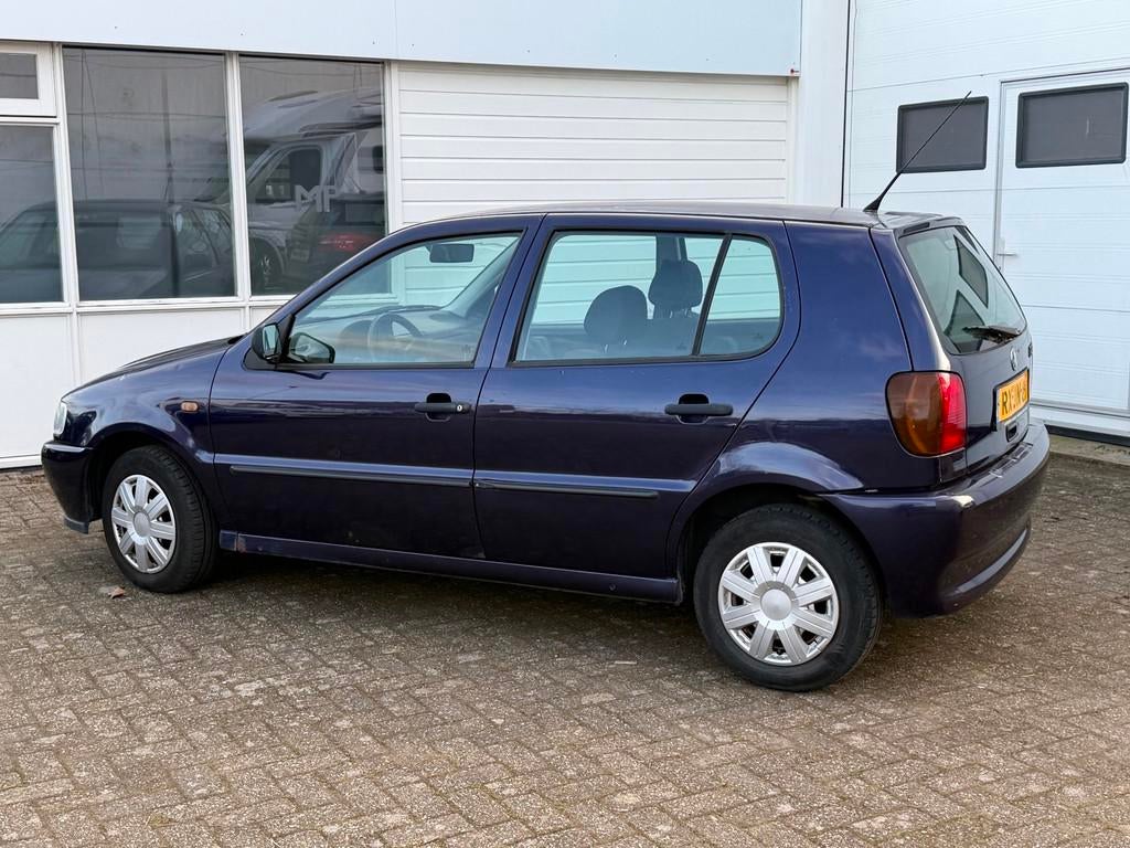 Volkswagen Polo 1.4 5 DEURS RADIO USB AUX, Gebruikt, 31 €/maand, 4 cilinders, Origineel Nederlands