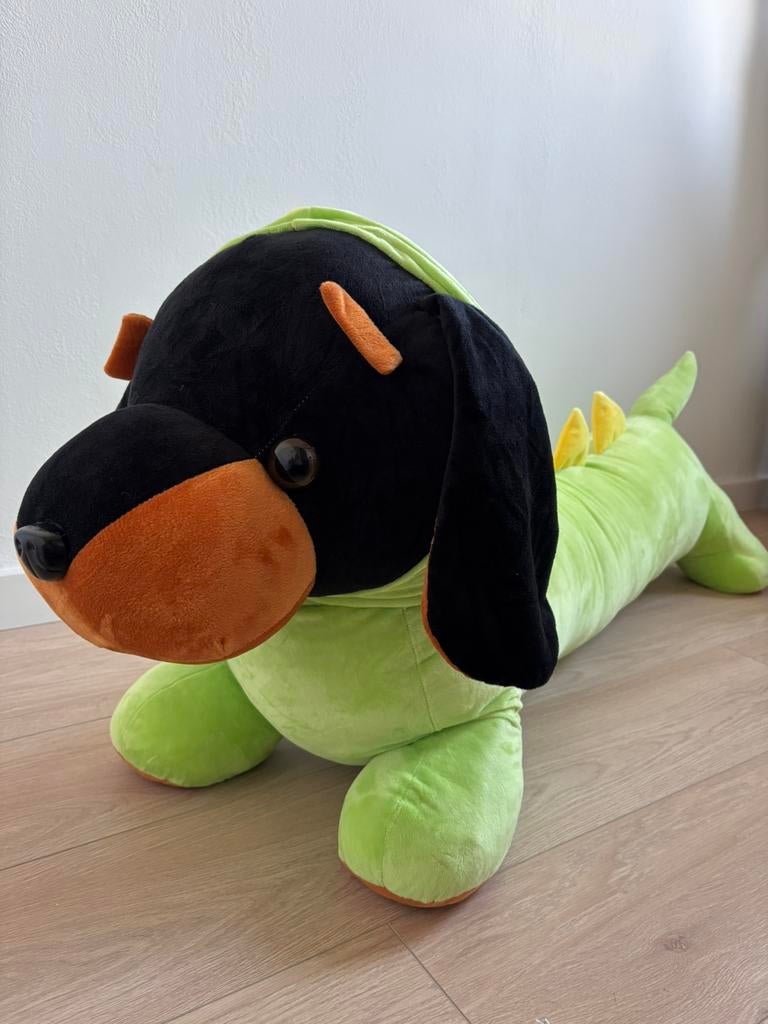 Mega XXL teckel knuffel in dinopak, Ophalen of Verzenden, Nieuw, Hond