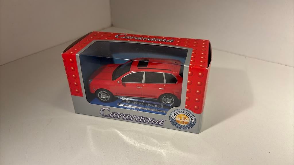 Porsche cayenne s red Cararama 1.43, Overige merken, Auto, Ophalen of Verzenden, A