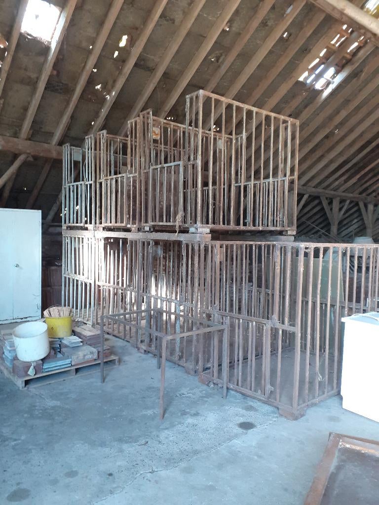 Containers, Ophalen, Gebruikt, 100 cm of meer, 60 cm of meer