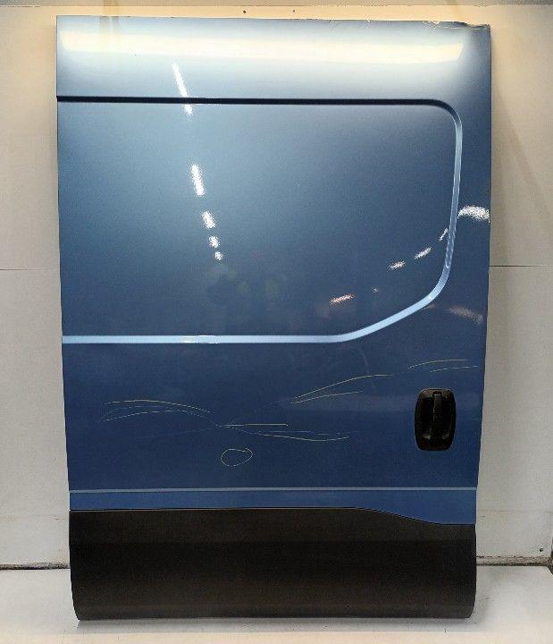 Portier rechts achter Iveco New Daily, Onderdelen@venauto.nl, Van der Ven Autorecycling B.V., Gebruikt, Ettenseweg 76, 4706 PB Roosendaal, The Netherlands