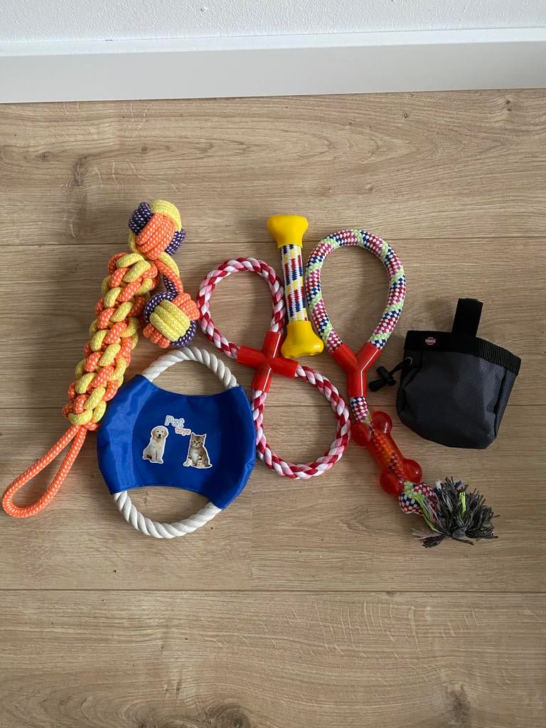 Gratis hondenspeelgoed met beloningszakje, Ophalen