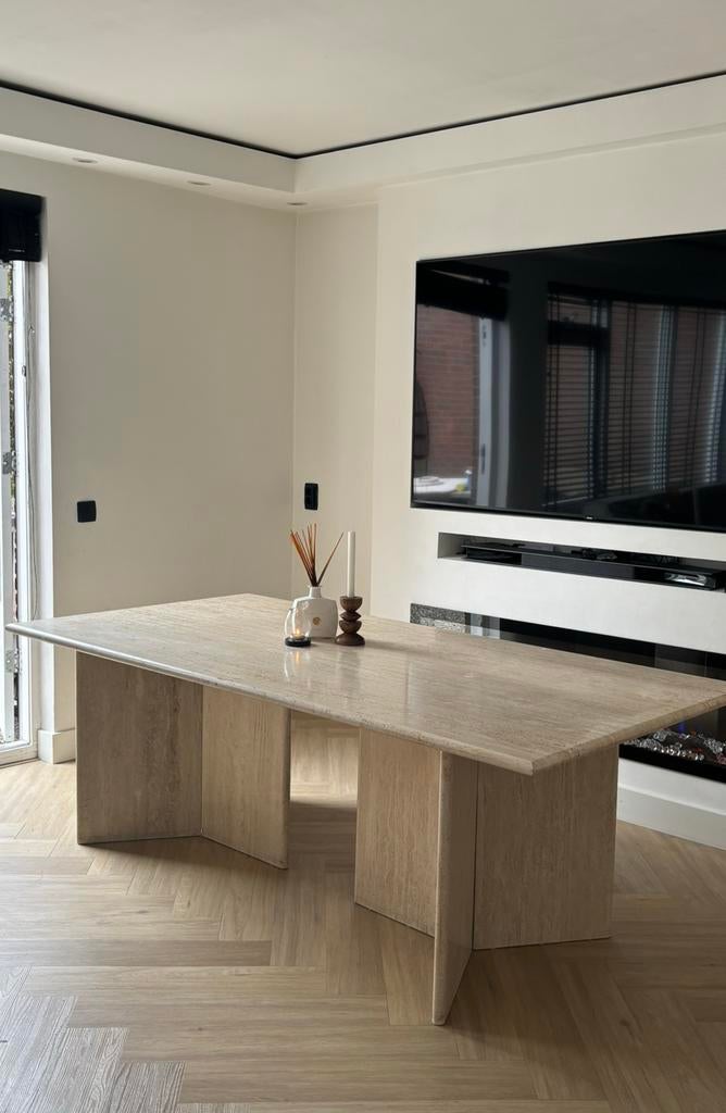 Travertin eettafel xxl, Huis en Inrichting, Tafels | Eettafels, Overige materialen, Zo goed als nieuw, Vijf personen of meer, Rechthoekig