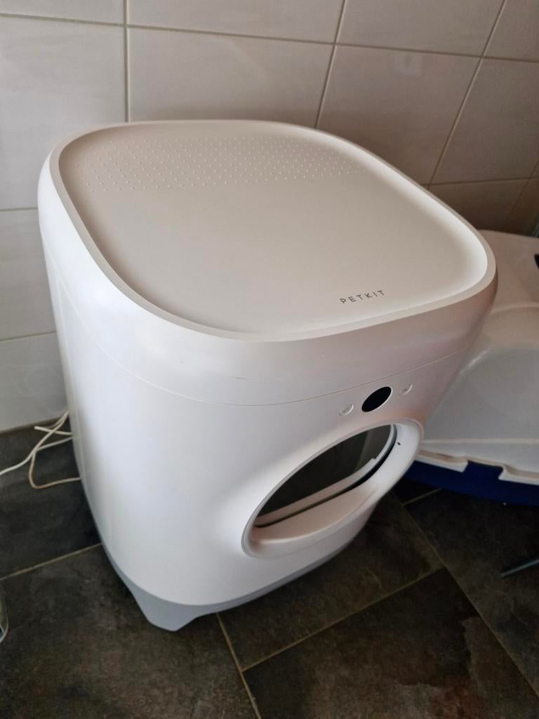 PetKit Automatische kattenbak, Ophalen, Zelfreinigend, Gebruikt, Gesloten