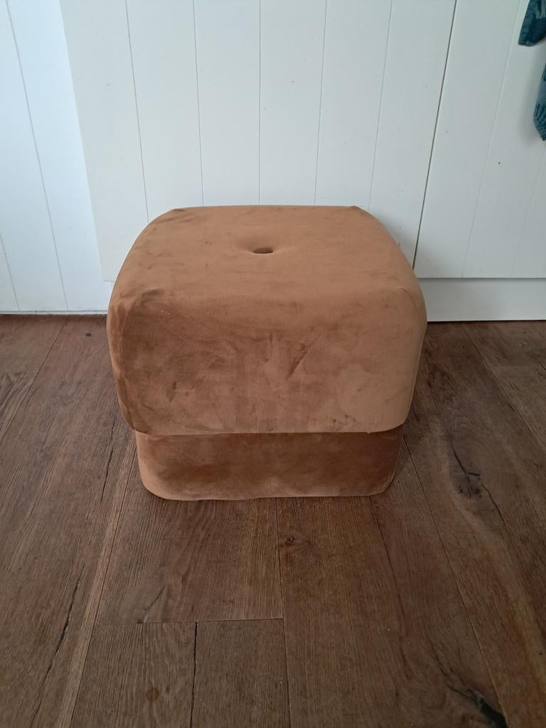 Okergeel poefje, Ophalen, Rechthoekig, 125 cm of meer, Minder dan 50 cm