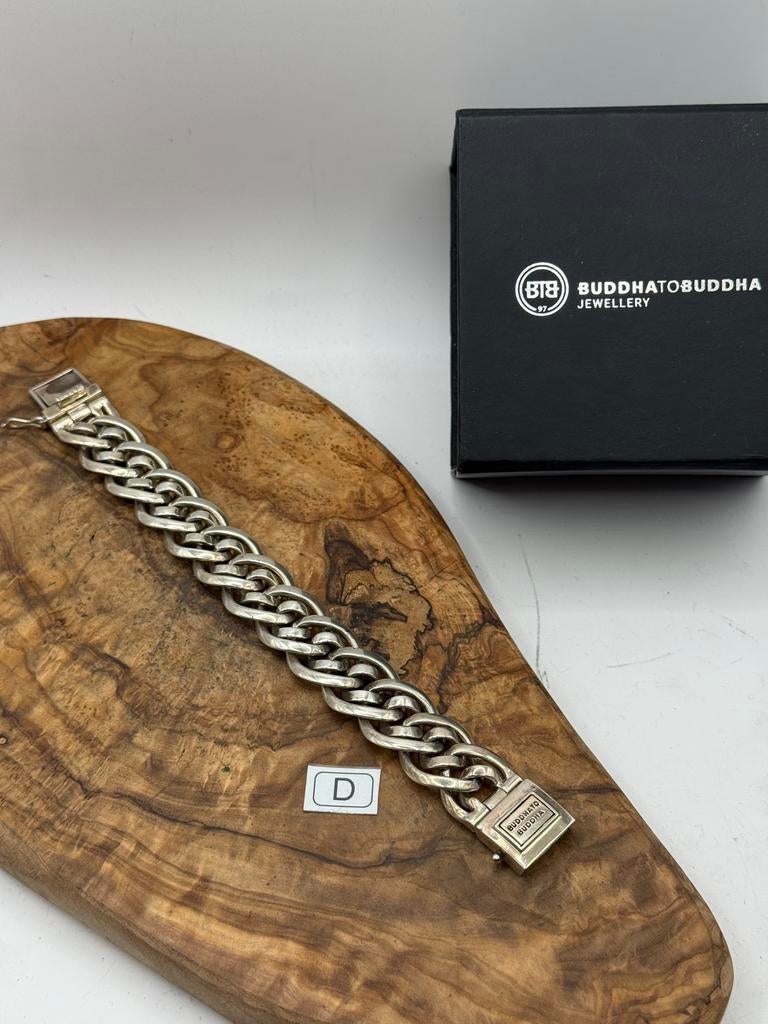 “NATHALIE SMALL” buddha to buddha 20cm• Maat: D “NIEUW”, Sieraden, Tassen en Uiterlijk, Ophalen of Verzenden, Zo goed als nieuw