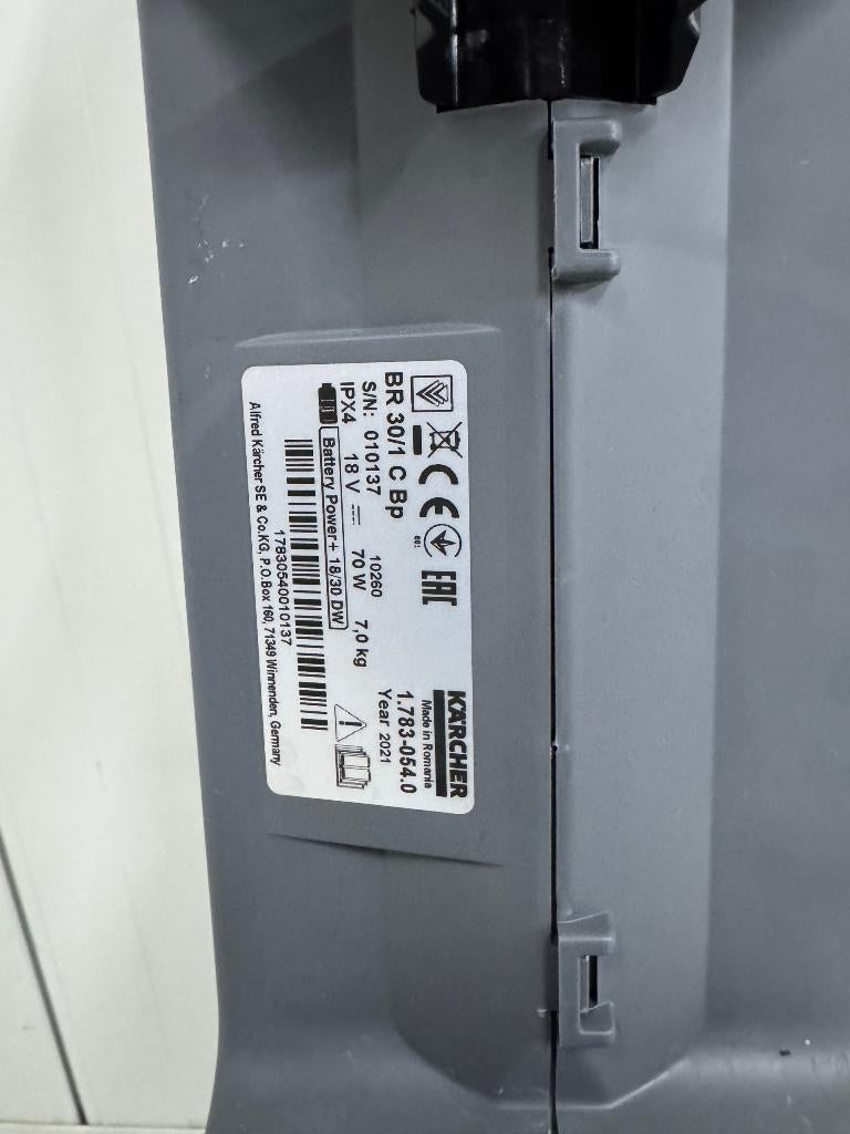 KARCHER SCHROBMACHINE BR 30/1 C Bp, Ophalen of Verzenden, Zo goed als nieuw, Schrobmachine