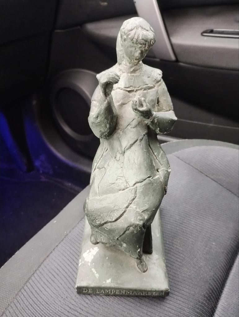 Bronzen beeldje 'De Lampenmaakster' Eindhoven, Ophalen of Verzenden