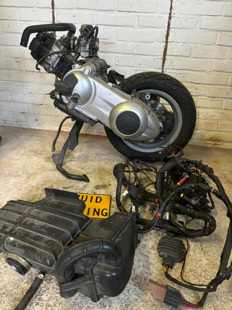 Piaggio 125cc leader blok 4t DD met kabelboom, C, C, Nieuw, Ophalen of Verzenden