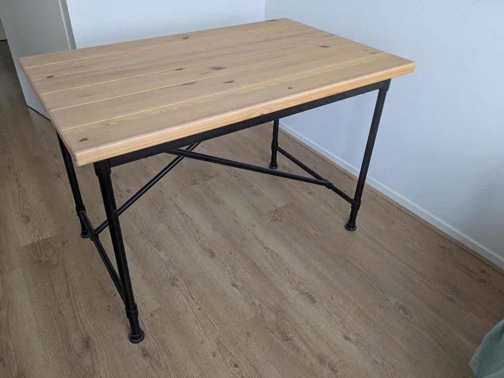 Ikea bureau 110x70cm, Ophalen, Zo goed als nieuw