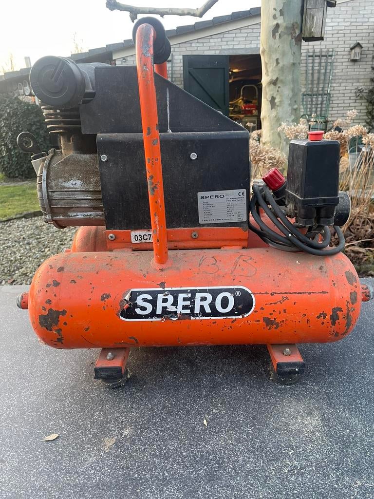 Compressor, Doe-het-zelf en Verbouw, Compressors, Minder dan 25 liter, Ophalen of Verzenden, Zo goed als nieuw, Minder dan 200 liter/min