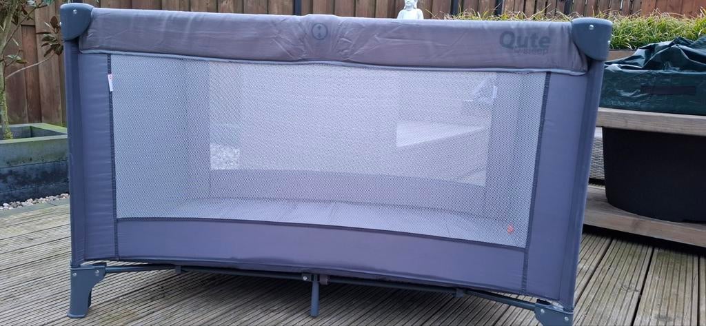 Campingbedje - Qute Sleep Reisbedje - Zo goed als nieuw, Ophalen of Verzenden, Zo goed als nieuw, Rechthoekig