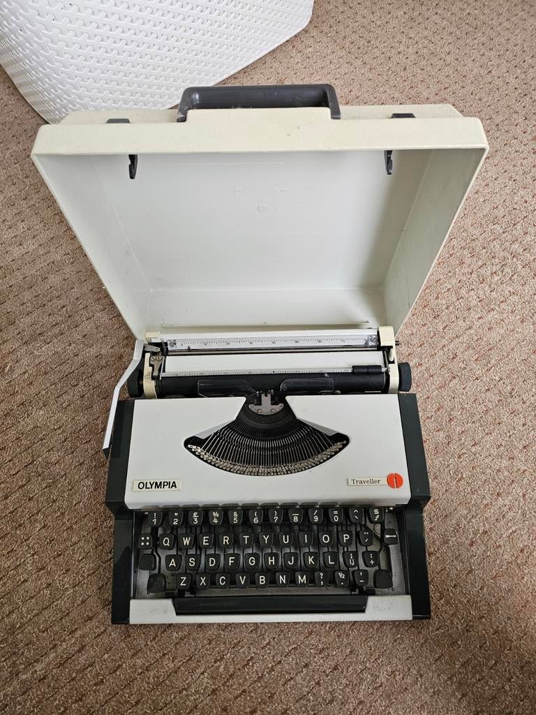 Olympia Traveller Typemachine, Diversen, Typemachines, Ophalen