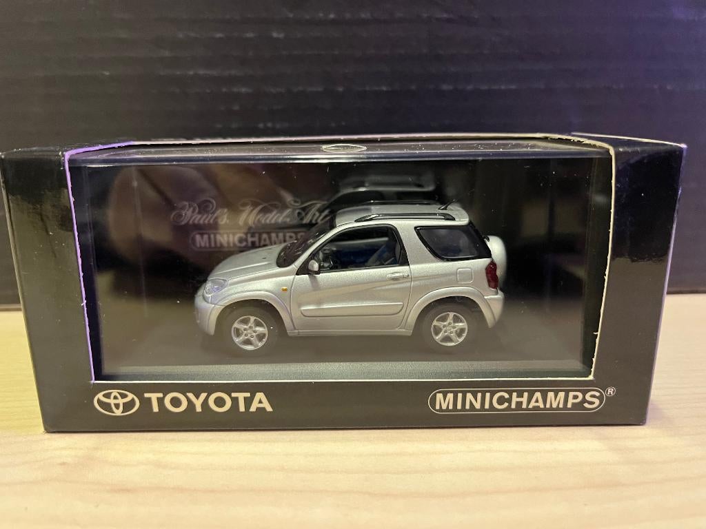 Minichamps Toyota RAV 4, Hobby en Vrije tijd, Modelauto's | 1:43, Ophalen of Verzenden, Nieuw, Auto, MiniChamps