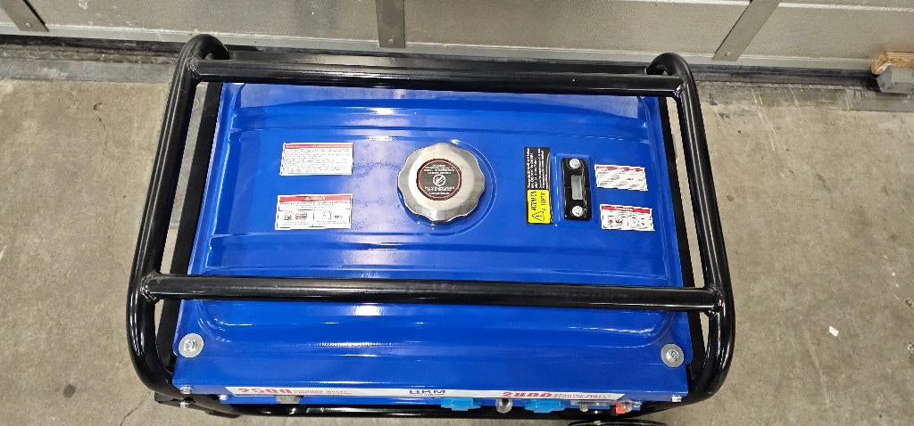 HBM 2800 Watt aggregaat, generator 208 CC - AVR - Benzine, Ophalen of Verzenden, Zo goed als nieuw, Minder dan 5 kVA, Benzine