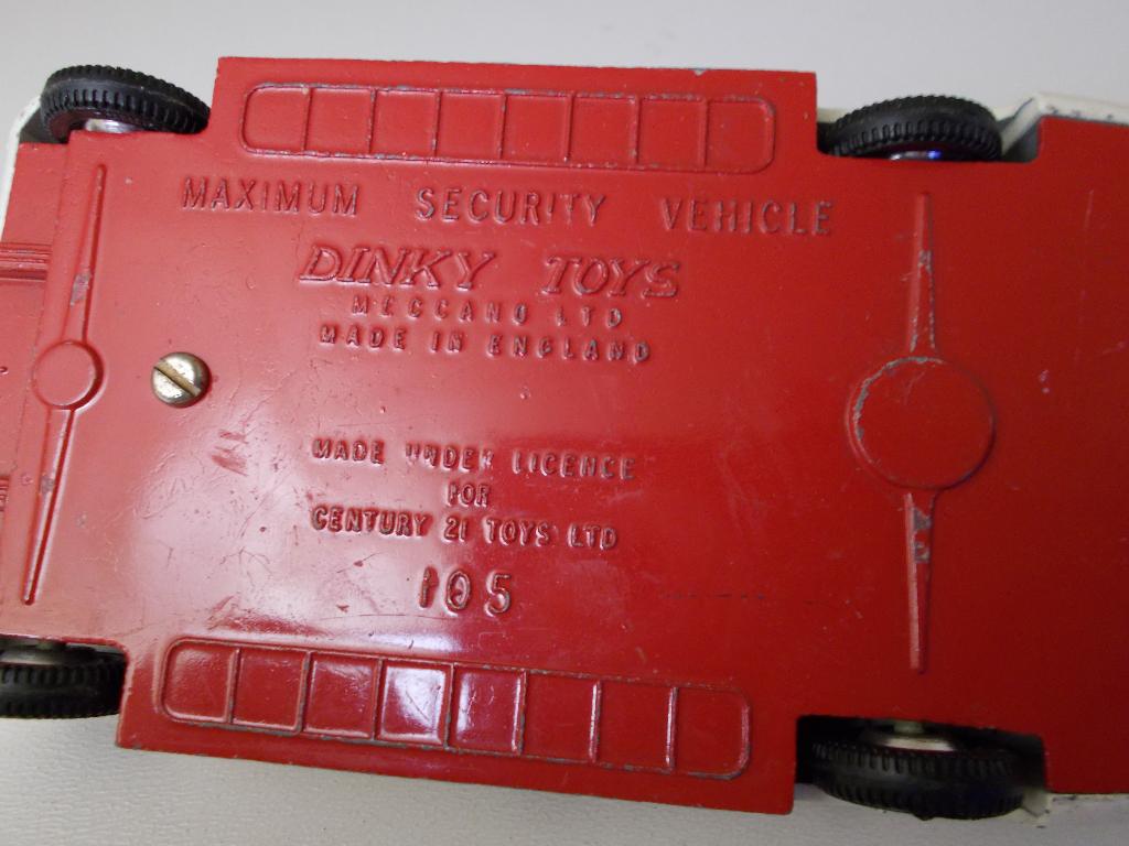 1968 Dinky Toys 105 MAXIMUM SECURITY VEHICLE (Opknapper), Ophalen of Verzenden, Gebruikt, Auto, Dinky Toys