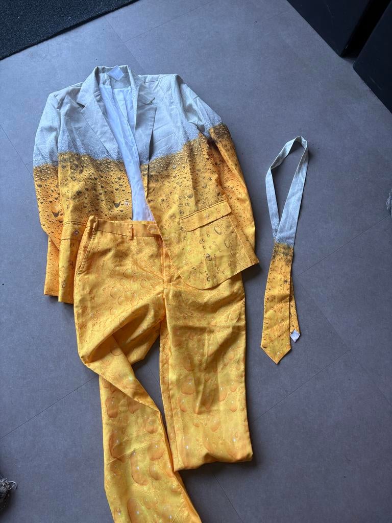 Bierpak voor heren - Origineel en opvallend!, Kleding | Heren, Carnavalskleding en Feestkleding, Ophalen of Verzenden, Zo goed als nieuw