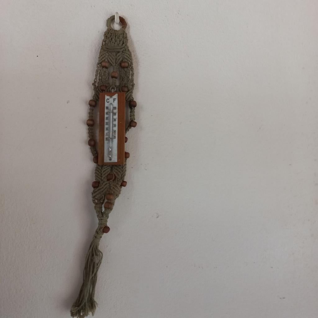 Vintage Macramé Thermometer, Ophalen of Verzenden, Infrarood-thermometer, Gebruikt, Buitenthermometer